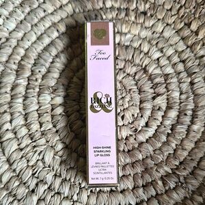 Too Faced Rich & Dazzling High-Shine Sparkling Lip Gloss - Pink